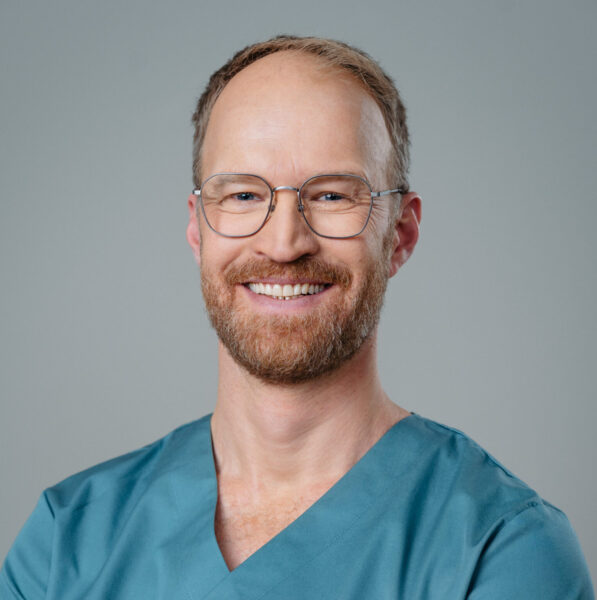 Dr. Dr. Sven Rieth
